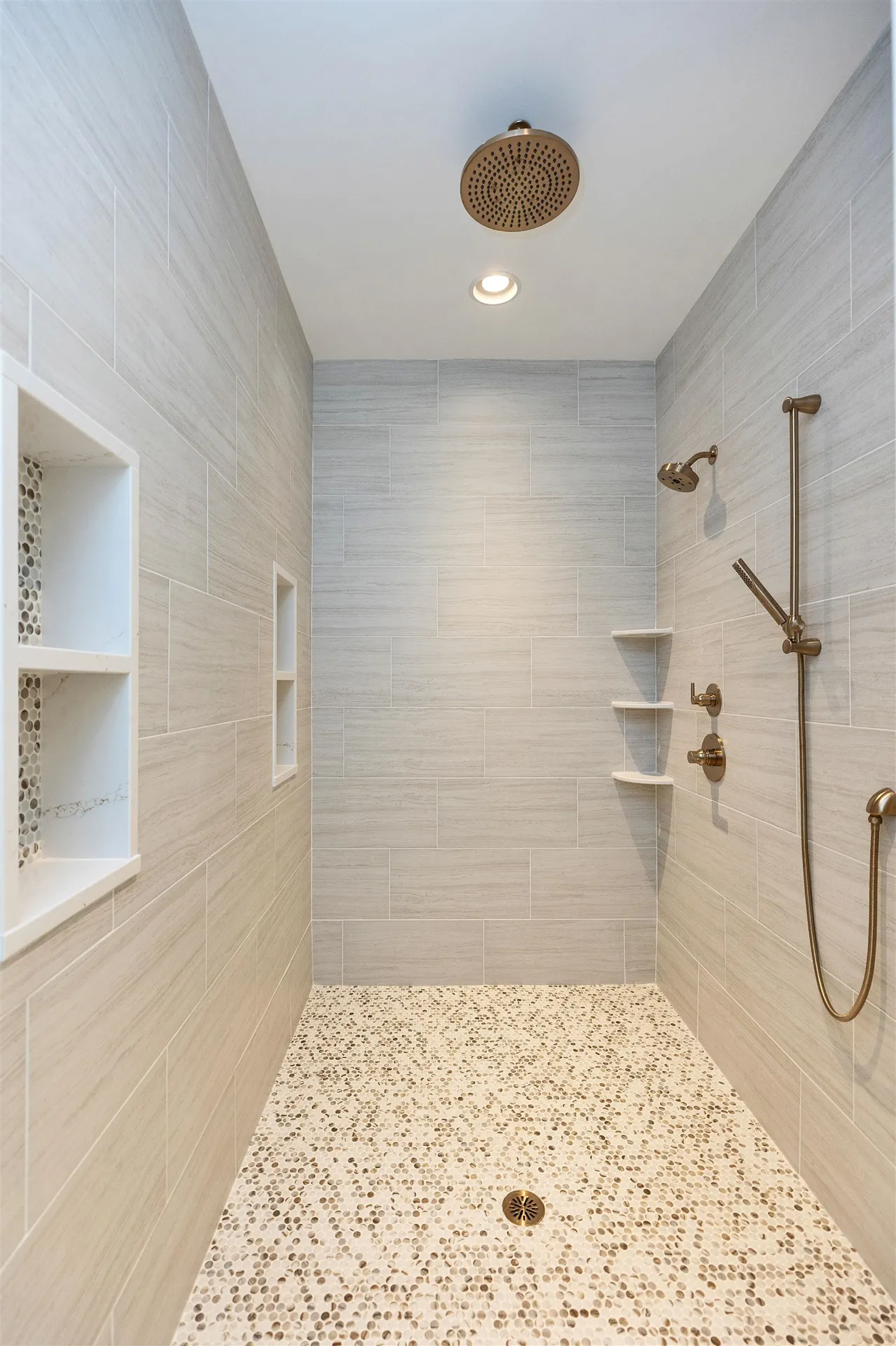 17-4-28 Boiling Kettle Way Bedford NH 03110