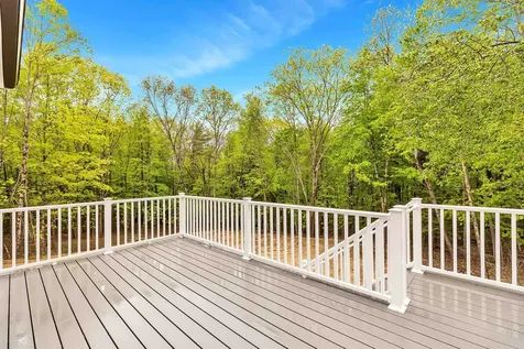 17-4-28 Boiling Kettle Way Bedford NH 03110