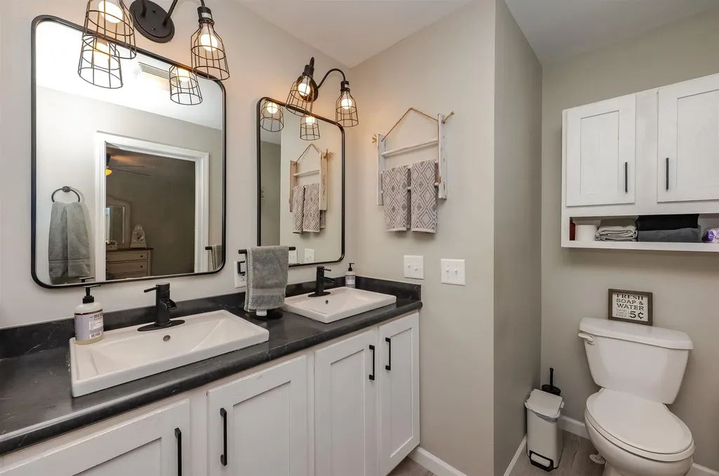 27 Murray Drive Rochester NH 03868