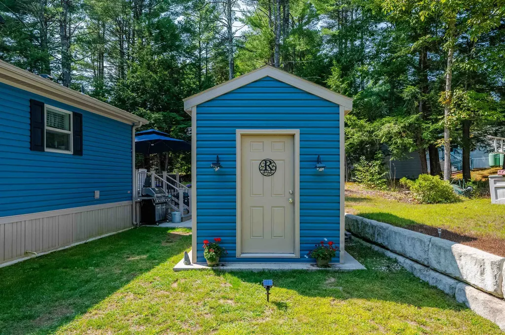 27 Murray Drive Rochester NH 03868