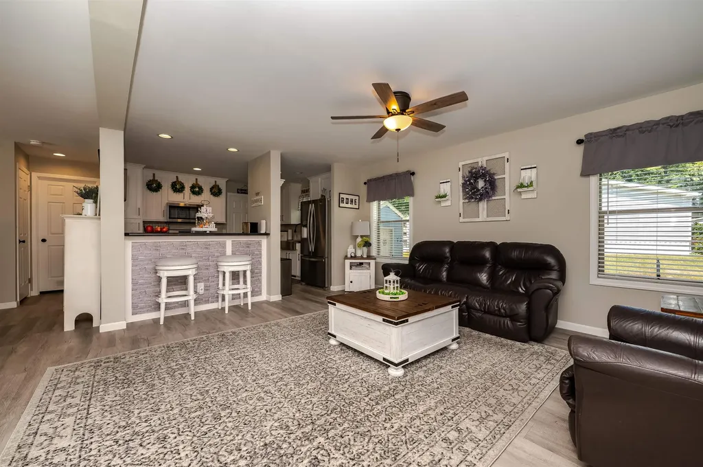 27 Murray Drive Rochester NH 03868