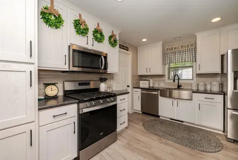 27 Murray Drive Rochester NH 03868