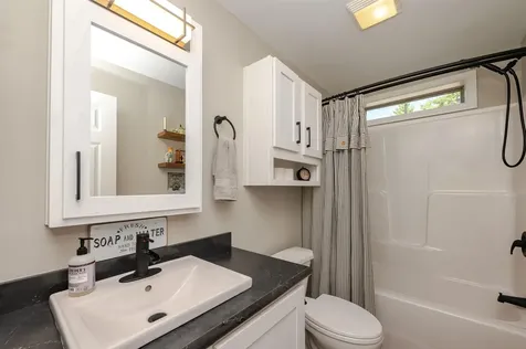 27 Murray Drive Rochester NH 03868