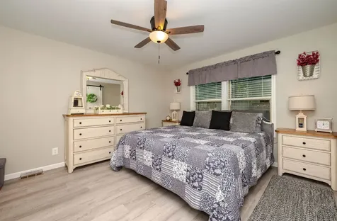 27 Murray Drive Rochester NH 03868