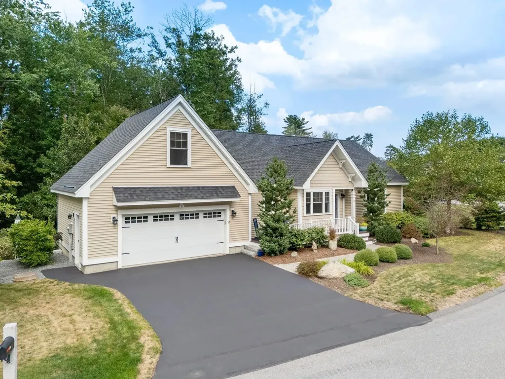 30 Honeycomb Way Newmarket NH 03857