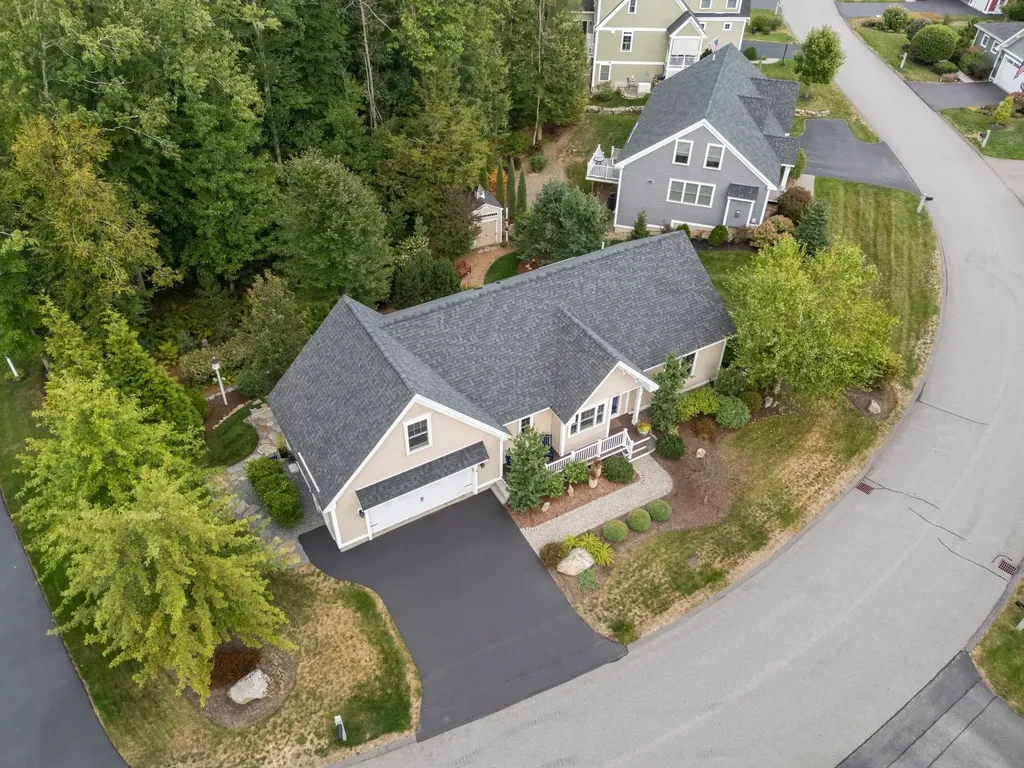 30 Honeycomb Way Newmarket NH 03857