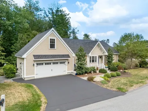 30 Honeycomb Way Newmarket NH 03857