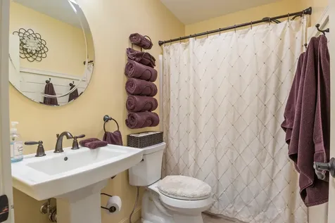 30 Honeycomb Way Newmarket NH 03857