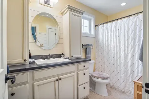 30 Honeycomb Way Newmarket NH 03857