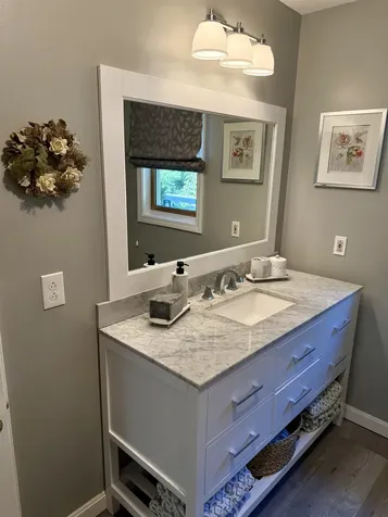 29 Beacon Street Londonderry NH 03053