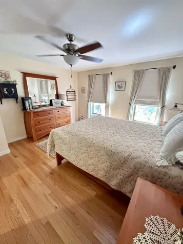 29 Beacon Street Londonderry NH 03053