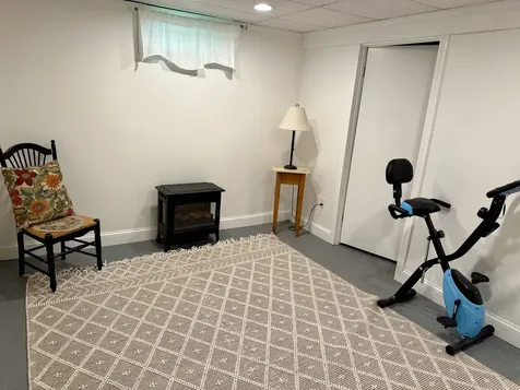 29 Beacon Street Londonderry NH 03053