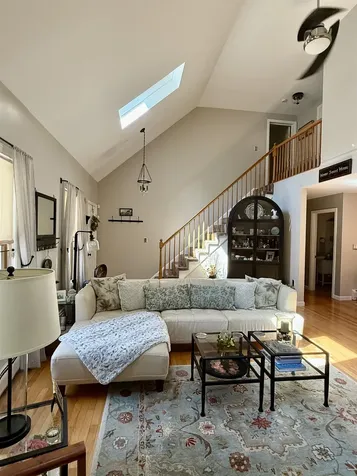 29 Beacon Street Londonderry NH 03053