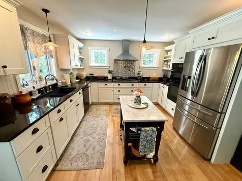 29 Beacon Street Londonderry NH 03053