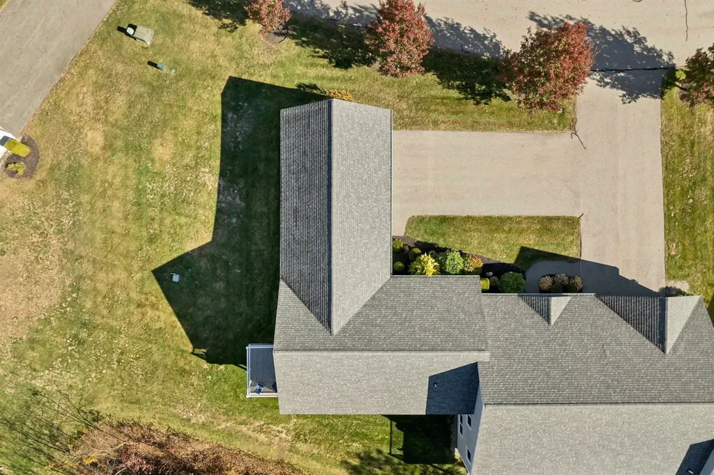 7 Evergreen Way Windham NH 03087