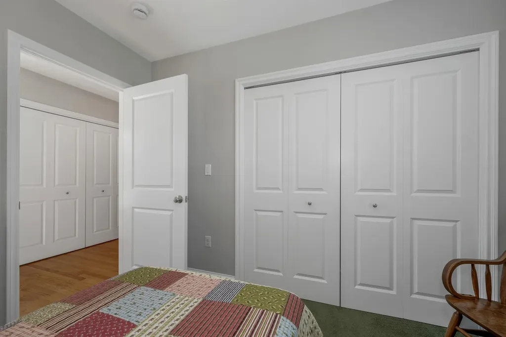 7 Evergreen Way Windham NH 03087