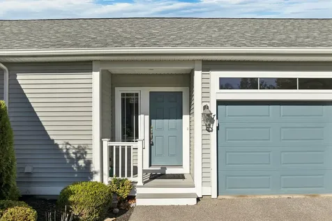 7 Evergreen Way Windham NH 03087