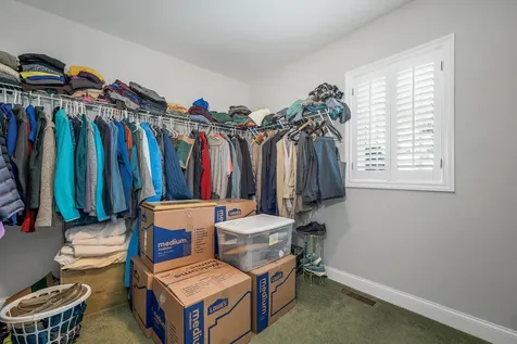 7 Evergreen Way Windham NH 03087