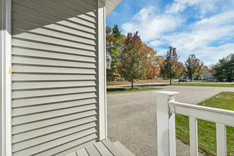 7 Evergreen Way Windham NH 03087