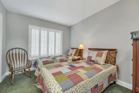 7 Evergreen Way Windham NH 03087