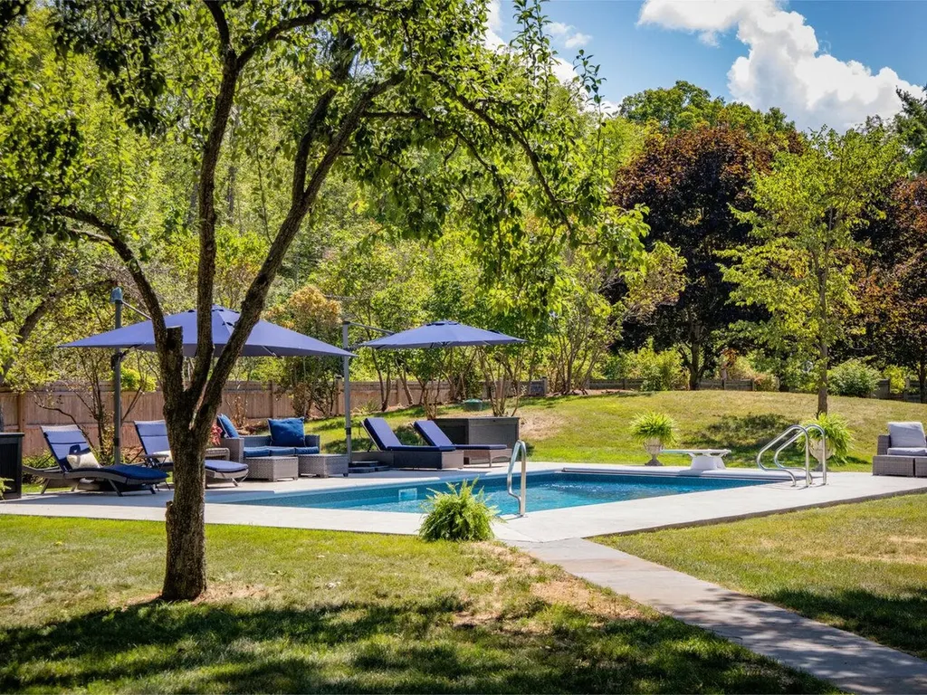 107 Eagles Rest Road Shelburne VT 05482