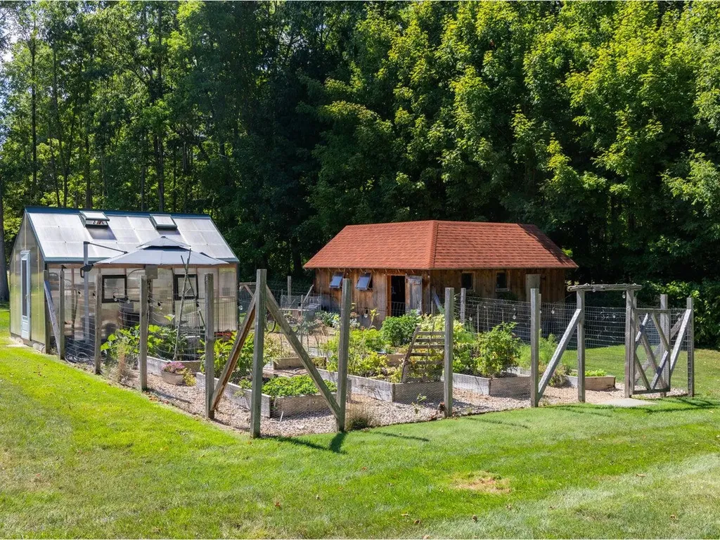 107 Eagles Rest Road Shelburne VT 05482