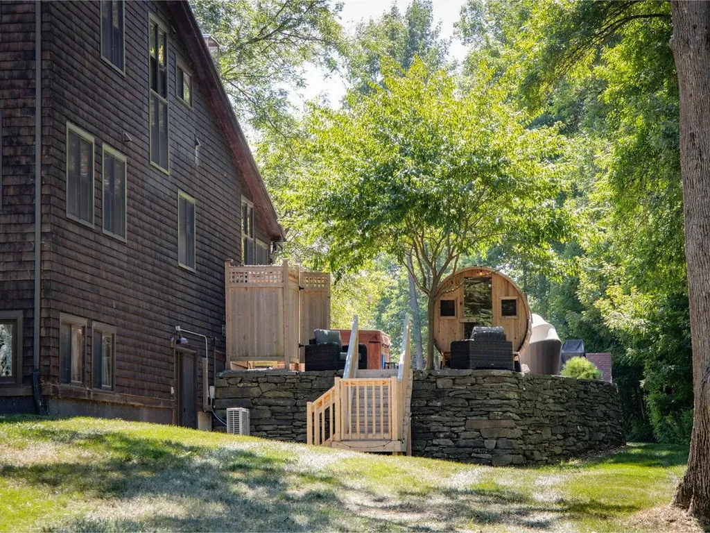 107 Eagles Rest Road Shelburne VT 05482