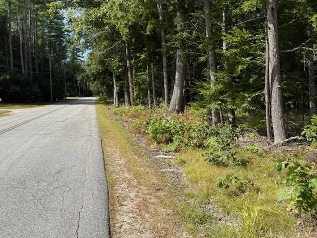 Pine Street Hopkinton NH 03229