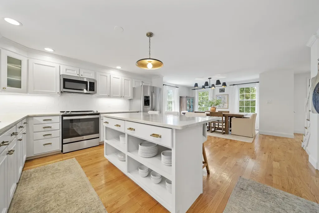 1 Fern Street Windham NH 03087