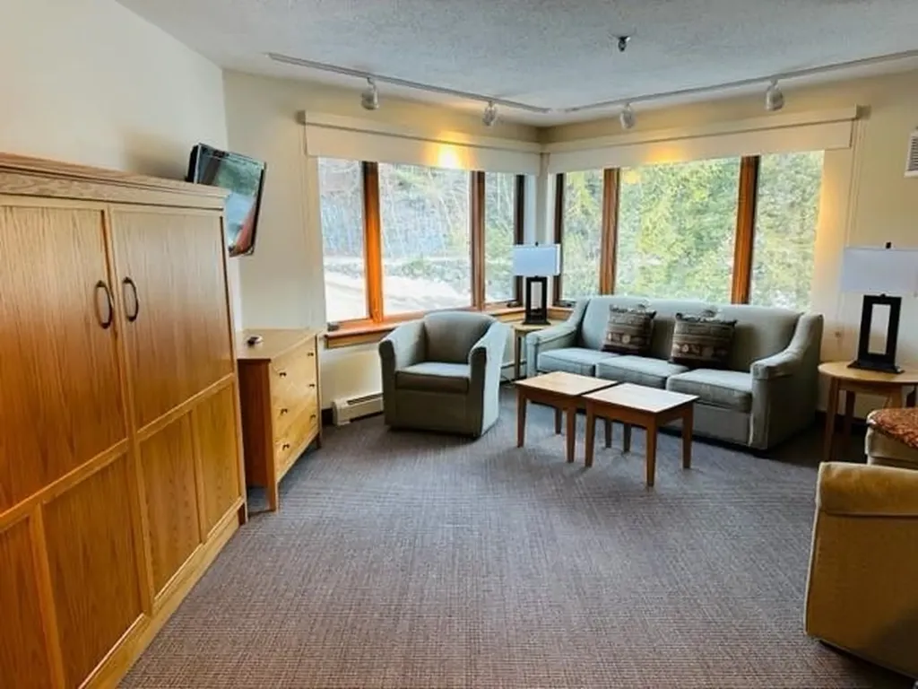 90 Loon Mountain Road Lincoln NH 03251