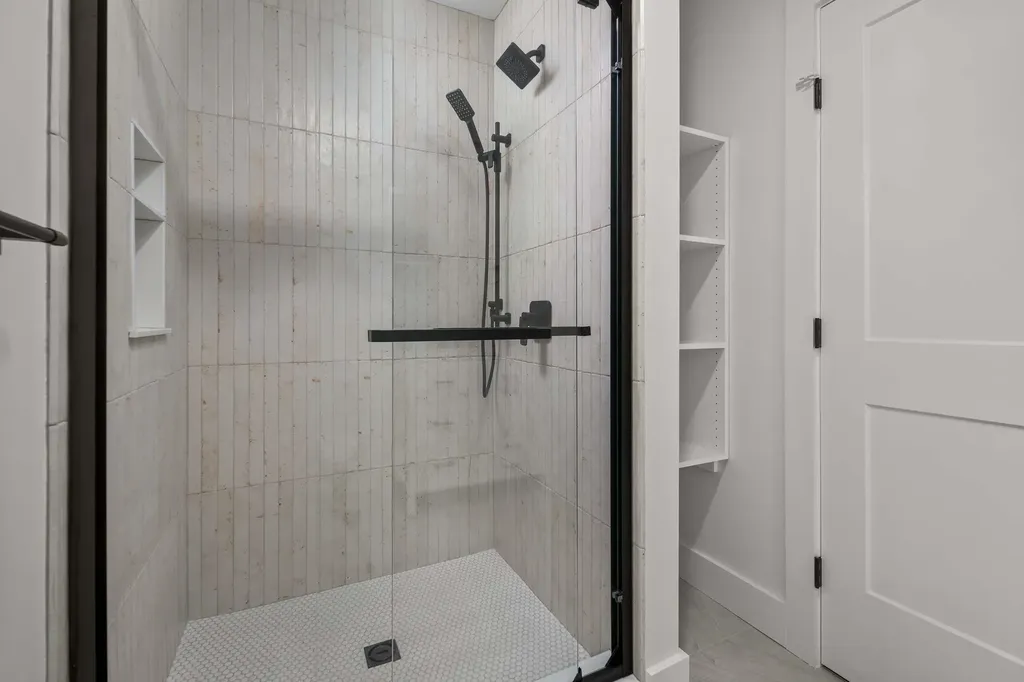 141 Logging Road York ME 03902