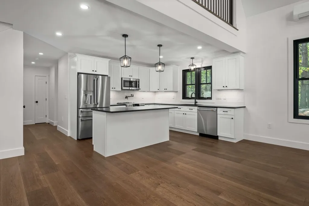 141 Logging Road York ME 03902