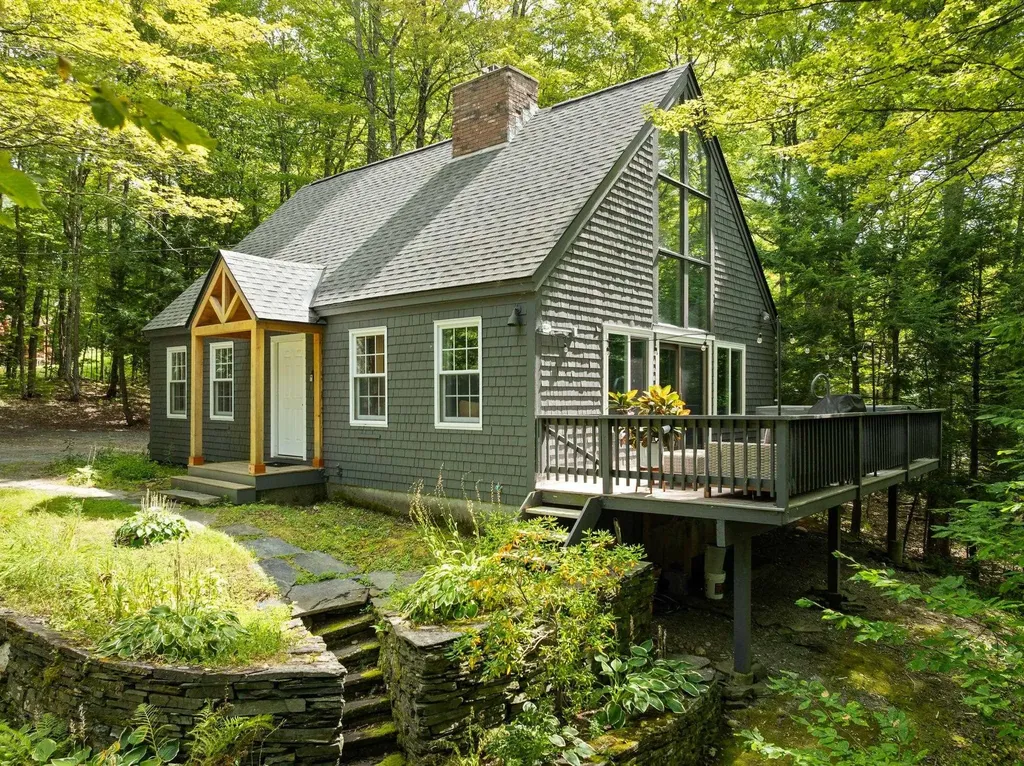 699 Baker Turn Hartford VT 05059