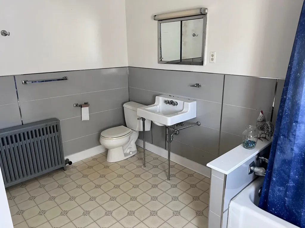 65 Dover Street Keene NH 03431
