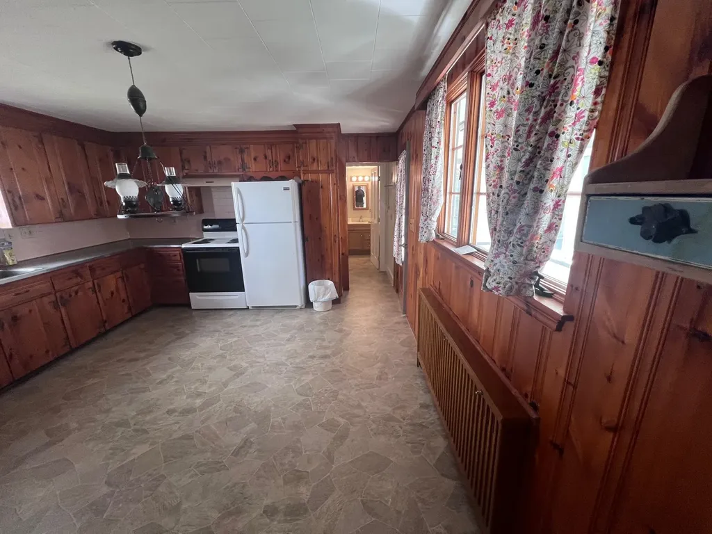 65 Dover Street Keene NH 03431