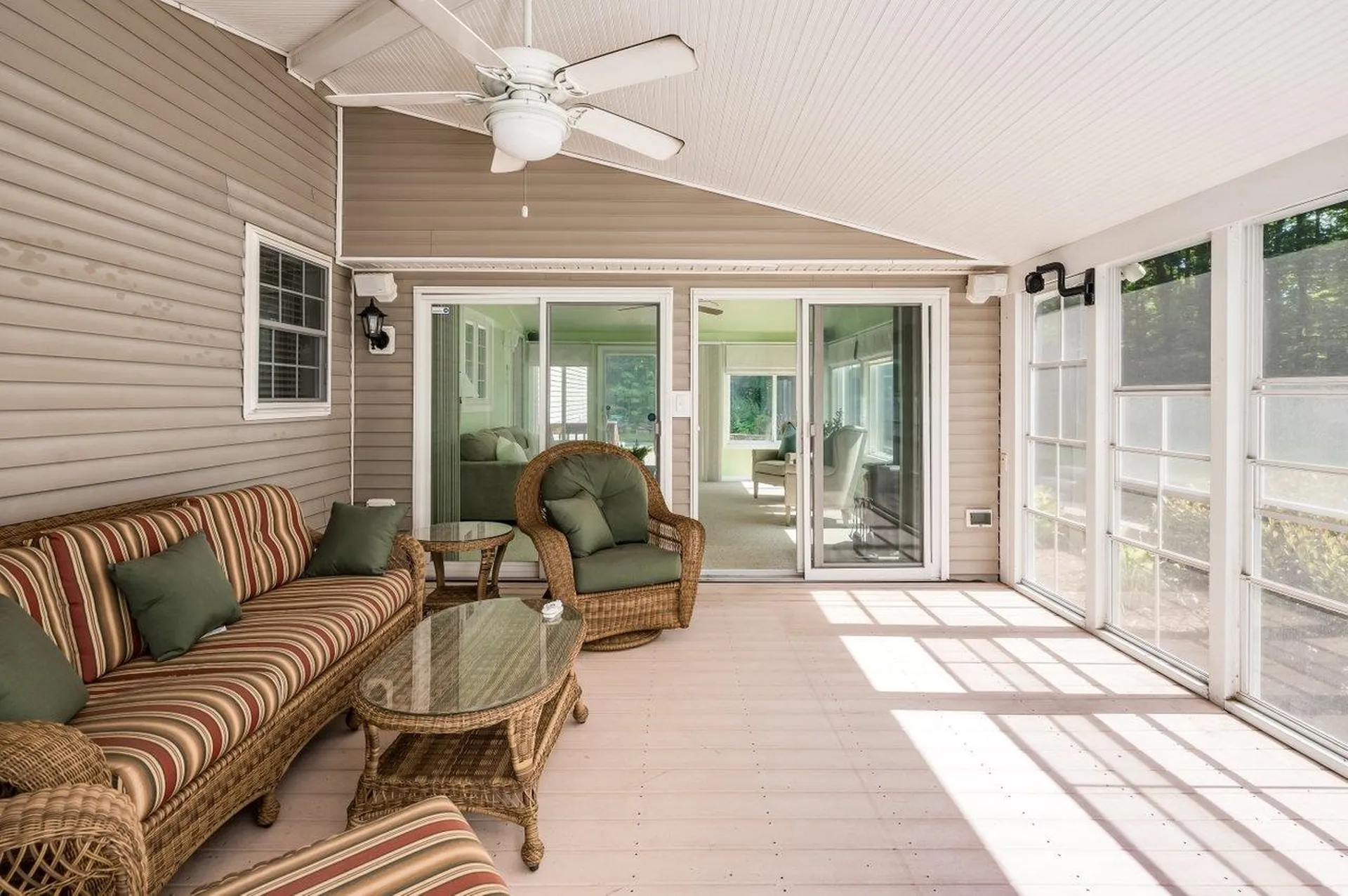 595 Scruton Pond Road Barrington NH 03825