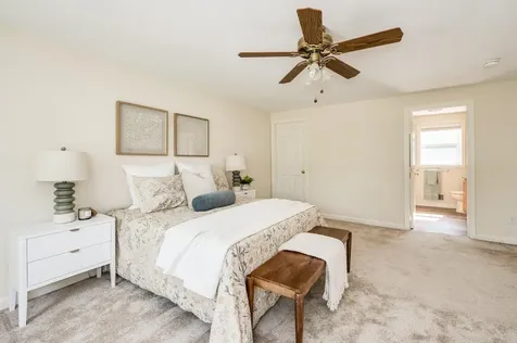 595 Scruton Pond Road Barrington NH 03825