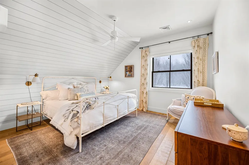 2455 West Hill Road Stowe VT 05672