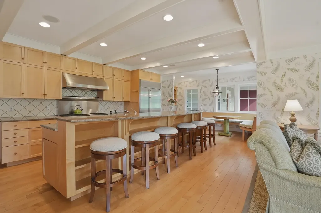 2455 West Hill Road Stowe VT 05672
