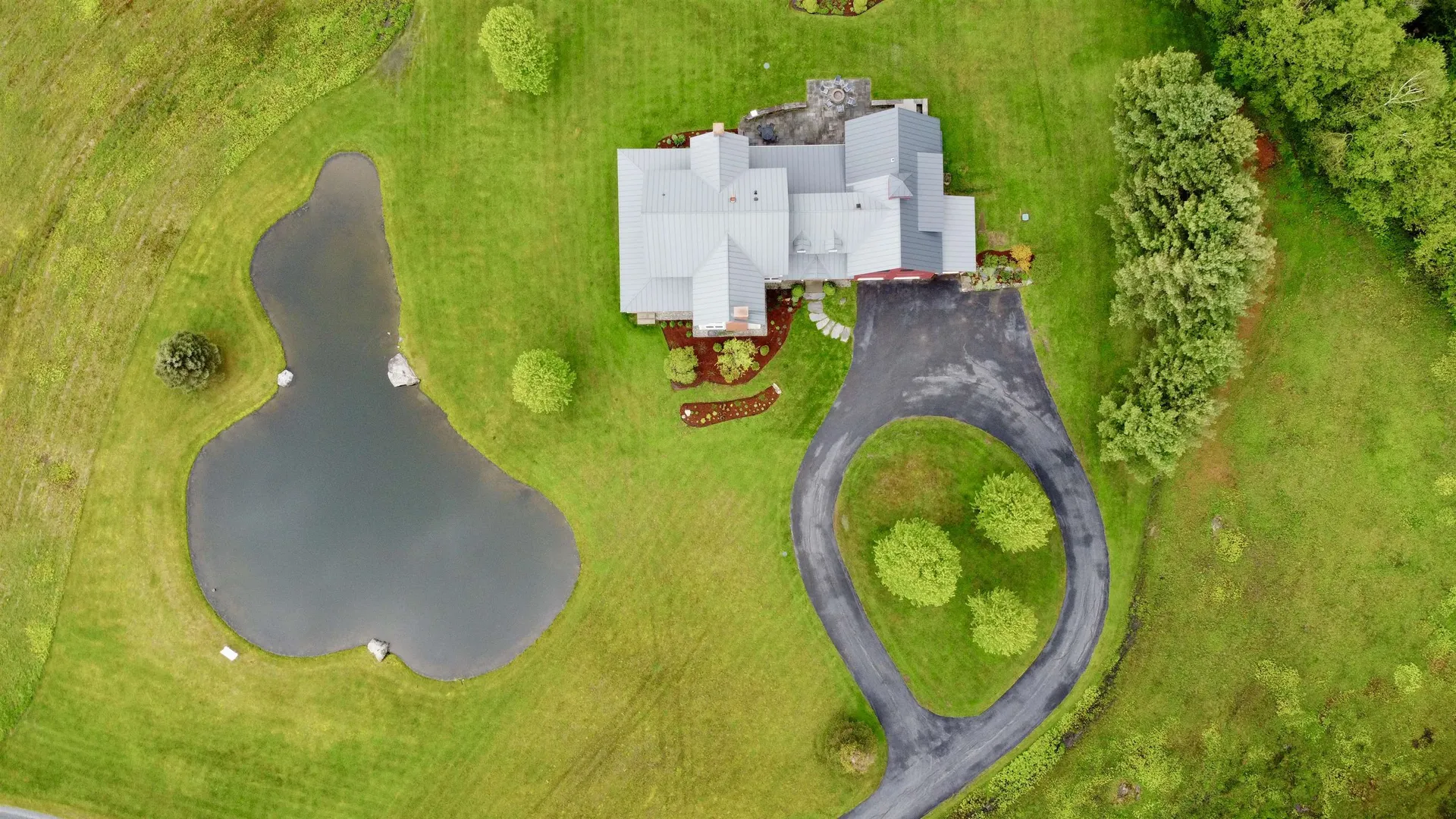 2455 West Hill Road Stowe VT 05672