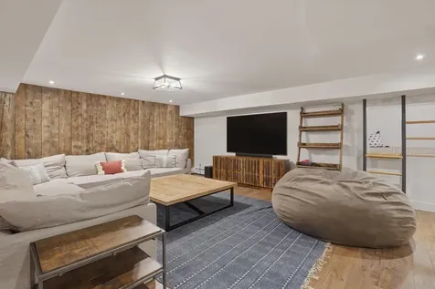 2455 West Hill Road Stowe VT 05672