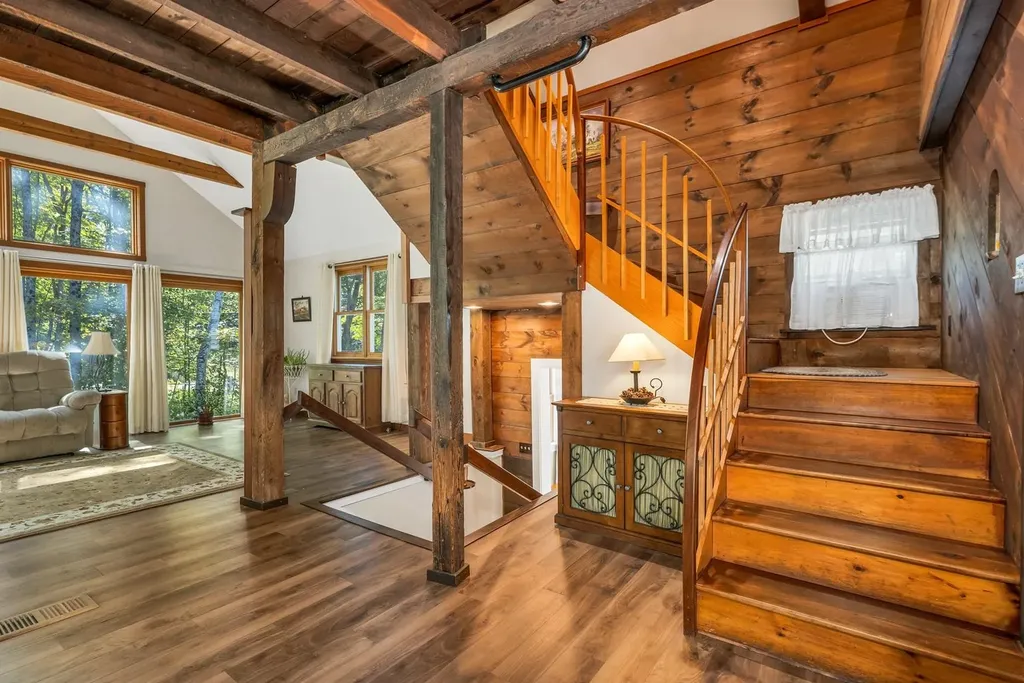 26 Otterville Road New London NH 03257