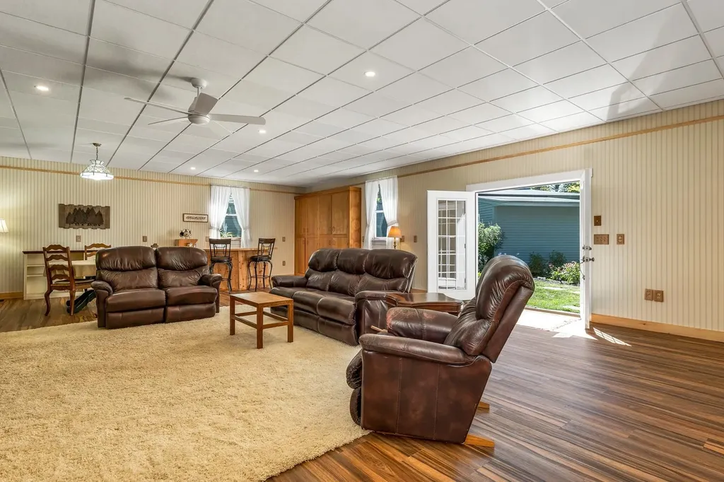 26 Otterville Road New London NH 03257