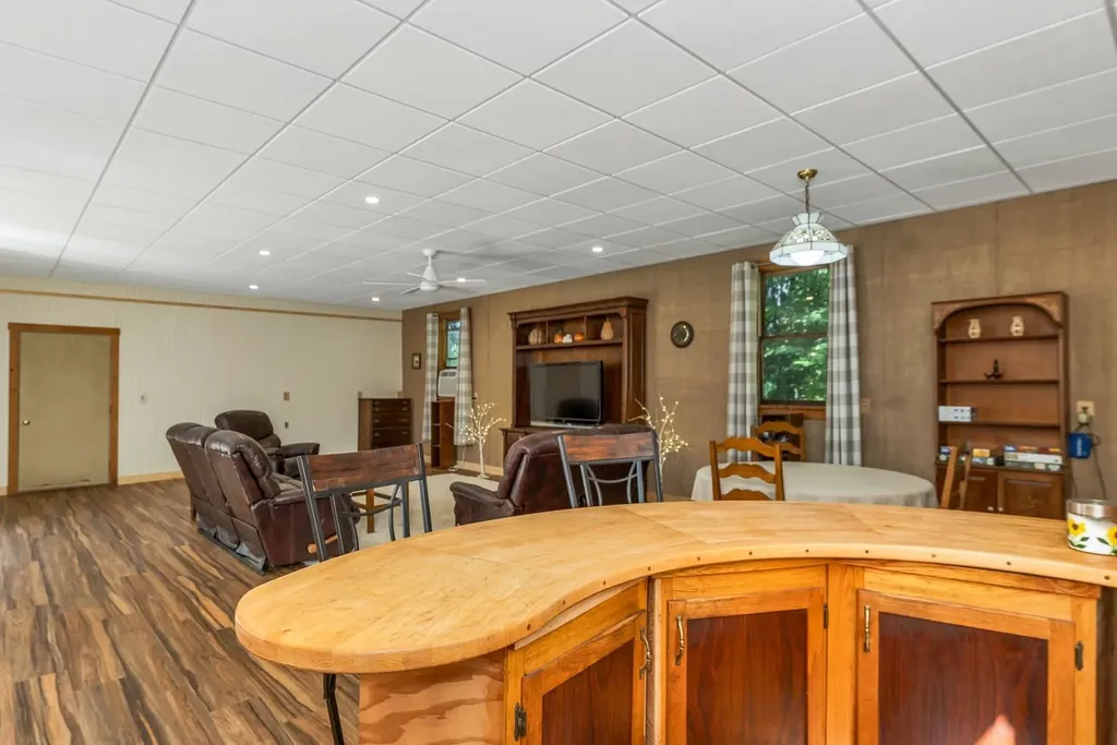 26 Otterville Road New London NH 03257