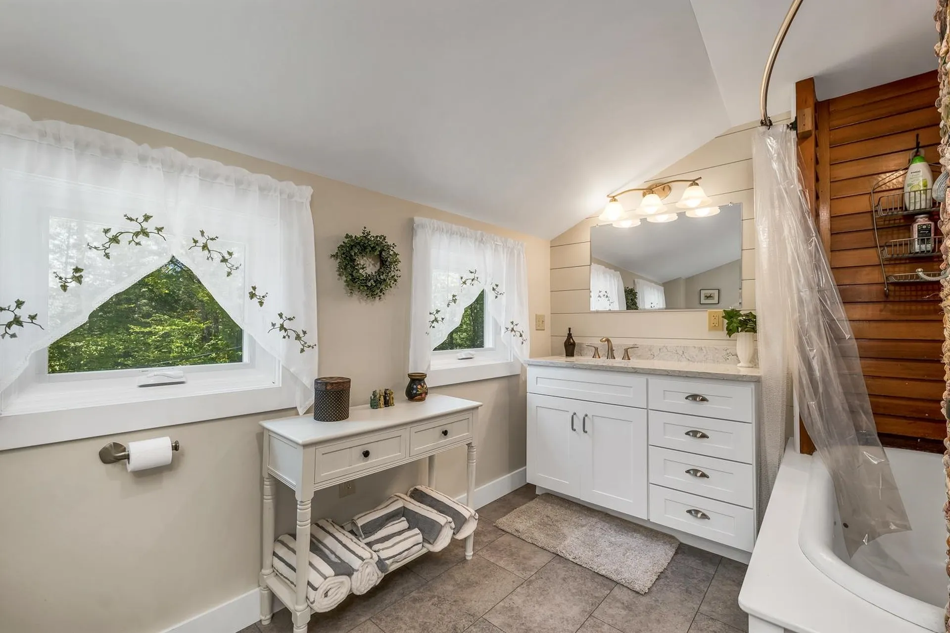 26 Otterville Road New London NH 03257