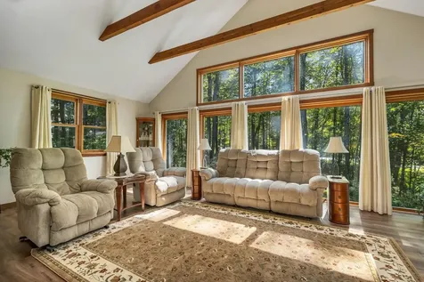 26 Otterville Road New London NH 03257