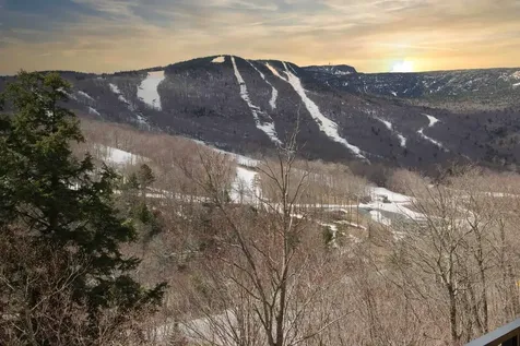 69 Hourglass Drive Stowe VT 05672