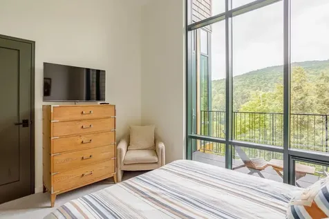 69 Hourglass Drive Stowe VT 05672