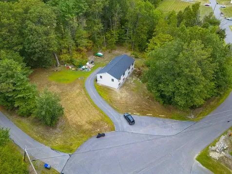 33 Johnson Meadow Road Hampstead NH 03841