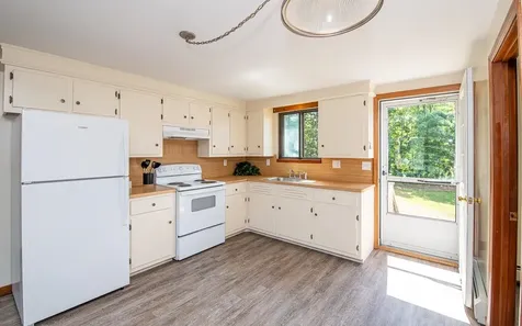 33 Johnson Meadow Road Hampstead NH 03841